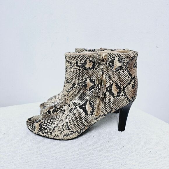 Torrid snake print open toe heeled booties 9.5 WIDE - Picture 5 of 14
